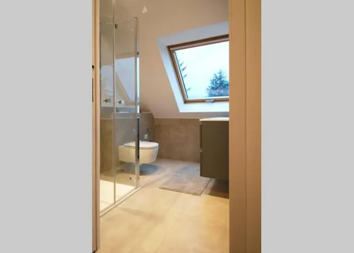 Jaune, Independant, Parking, Wifi Pres De Strasbourg * Ittenheim